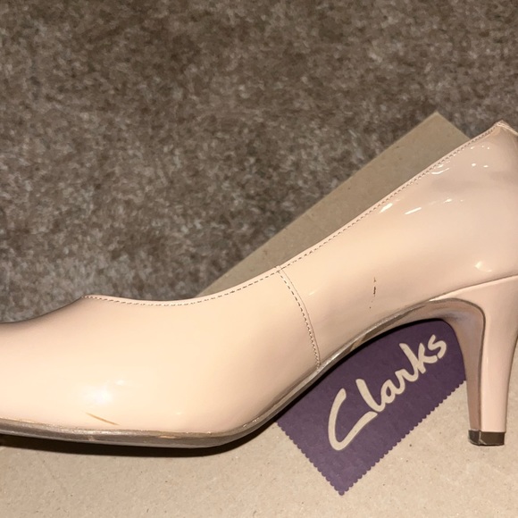 Clarks Nude heels - Picture 3 of 4